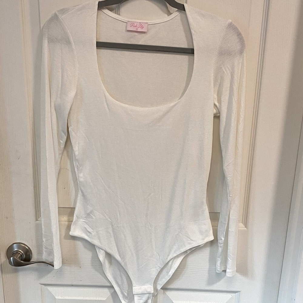 Scoop neck bodysuit by Pink Lily